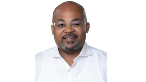 Image of VWGA sales and marketing director Simphiwe Nghona 
