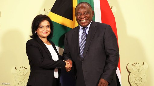 Image of Shamila Bahohi and President Cyril Ramaphosa 