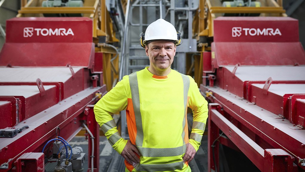TOMRA Mining launches CONTAIN™: Deep learning classification for inclusion-type ore sorting