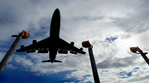 Image of aeroplane on its approach to runway