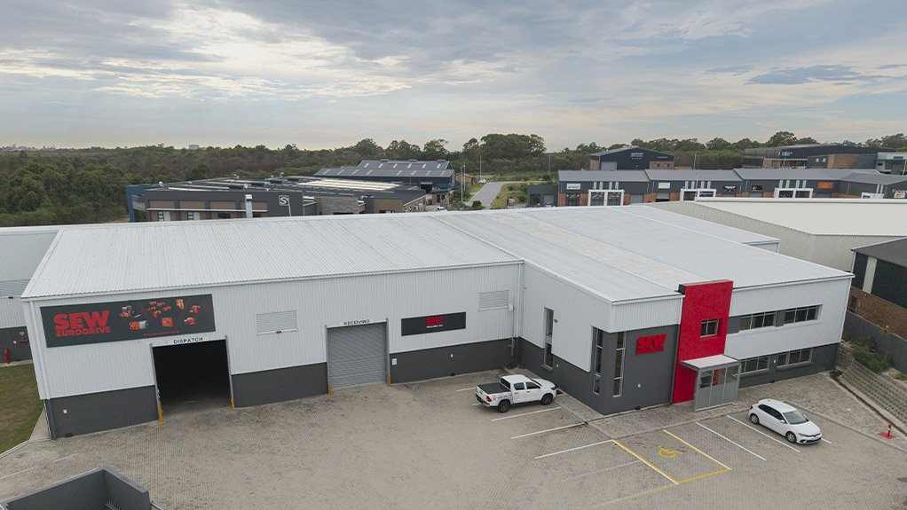 The exterior of SEW-EURODRIVE’s Gqeberha branch showcases the company’s strong regional presence and commitment to serving customers in the Eastern Cape