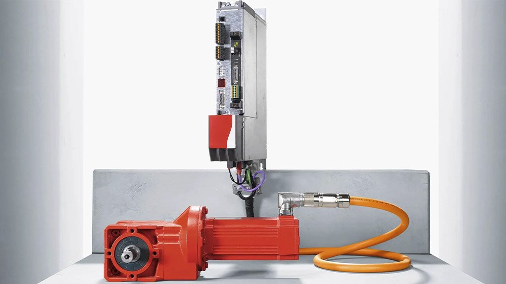 The MOVI-C® digital motor integrates seamlessly with MOVILINK® DDI interfacing, enabling power supply and real-time condition monitoring through a single hybrid cable for streamlined connectivity