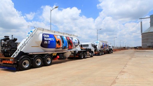 An image of Sephaku cement truck 