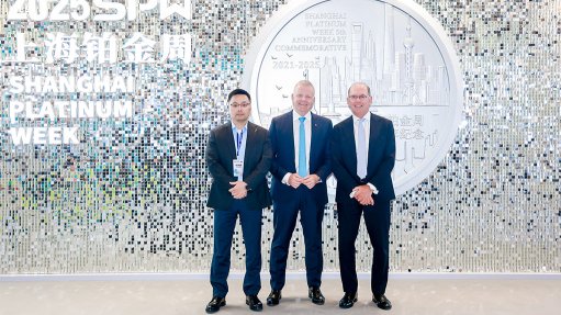 Weibin Deng, WPIC Regional Head of Asia Pacific; Craig Miller, Valterra Platinum CEO; Trevor Raymond, WPIC CEO.