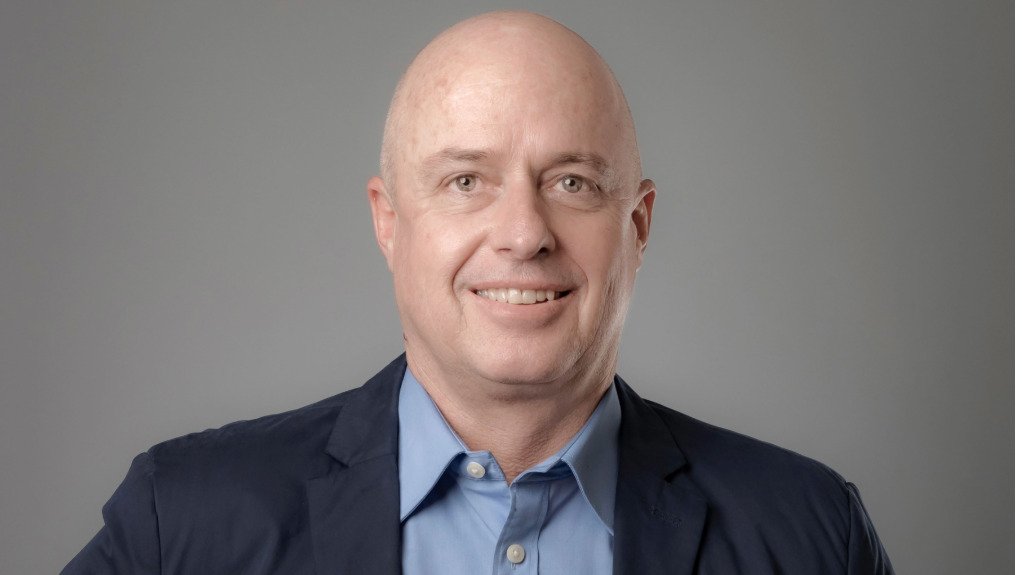 The image depicts SkyJacks MD Alistair Bennett