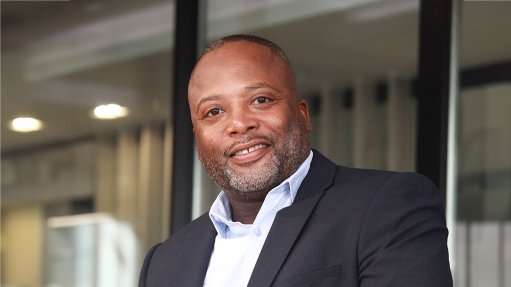 Dipula CEO Izak Petersen