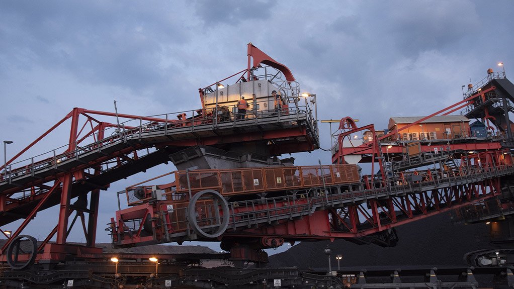 This reclaimer chute at a coal mine is an example of how a Weba Chute System ensures uninterrupted material flow at transfer points, even in demanding mining environments