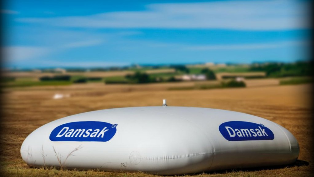 The above image depicts a Damsak bladder reservoir