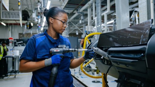 President acknowledges that auto industry is under growing pressure