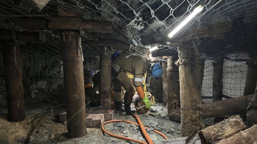IMPROVED HAZARD AWARENESS Instope lighting produces ten times more light than traditional cap lamps, helping underground teams identify hazards earlier, improving workplace visibility and enhancing underground safety 