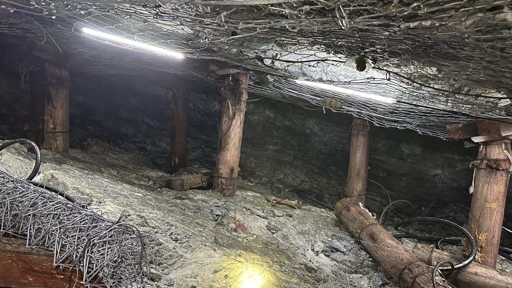 ADVANCEMENT LIGHTING Harmony Gold is using Instope lighting in the advancement of stoping within its Mponeng Mine 