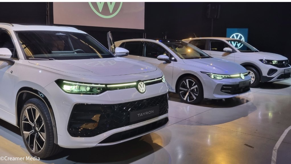 New-vehicle sales notch up best month since October 2019, exports down 1.9%