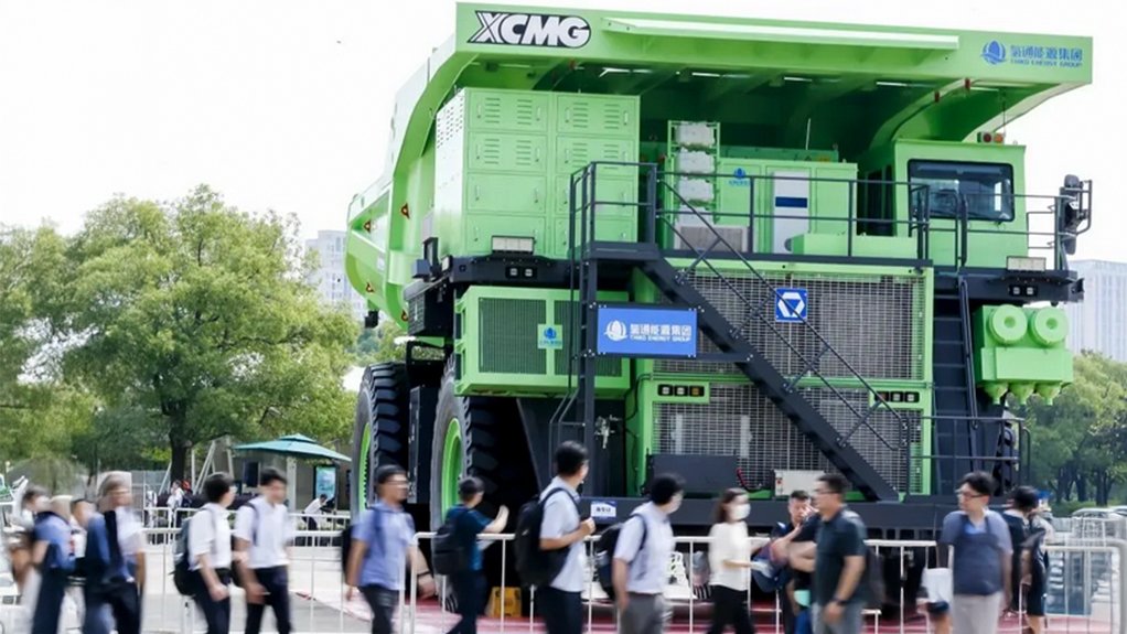 Shanghai Thiko and XCMG's hydrogen mining truck.