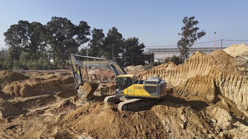Cloete’s Sand and Stone takes delivery of first New-Generation Volvo EC300 Excavator in Southern Africa
