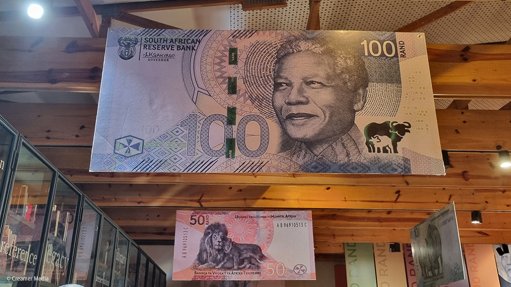 Bank notes 