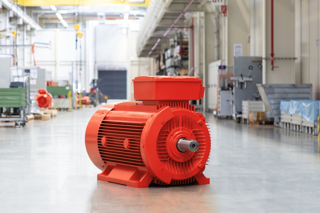 SUPPORTING SUSTAINABILITY
SEW-EURODRIVE’s energy efficient IE3 motors are designed to deliver reliable performance while reducing power consumption