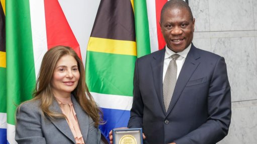Hanan Jarrar and Paul Mashatile