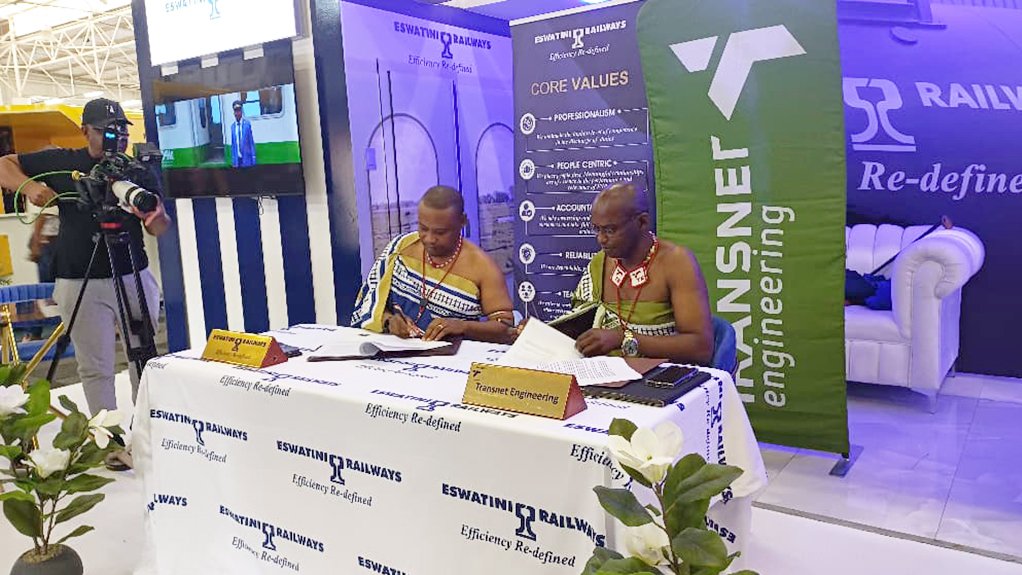 Eswatini Railways director of operating and technical services Sandile Dlamini and TE manufacturing and maritime GE Tswanelo Tswai 