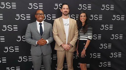 JSE executive Sam Mokorosi, Cilo Cybin CEO Gabriel Theron and JSE capital markets director Valdene Reddy