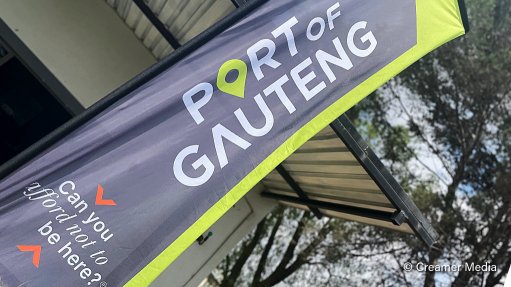 Port of Gauteng flag with logo on