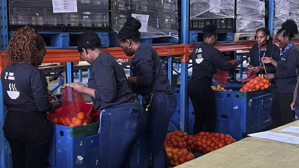 World Food Day: Engen’s R10m fuel support empowers FoodForward SA to fight hunger