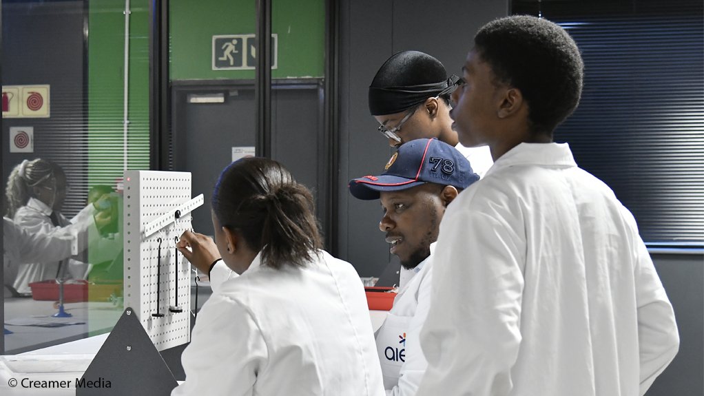 A new era in engineering education, rebuilding the ladder