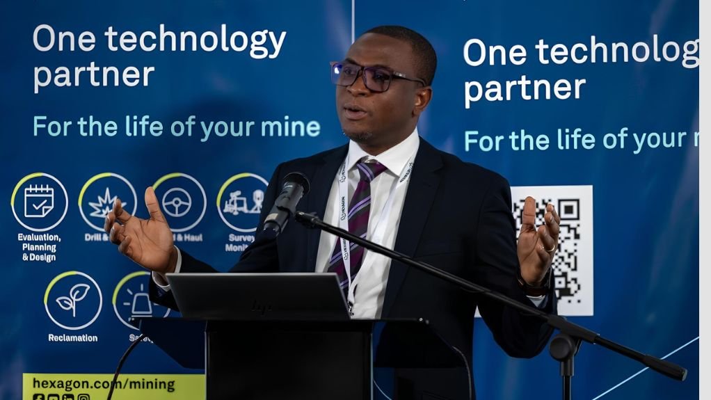 Daniel Korsah speaking at the event.