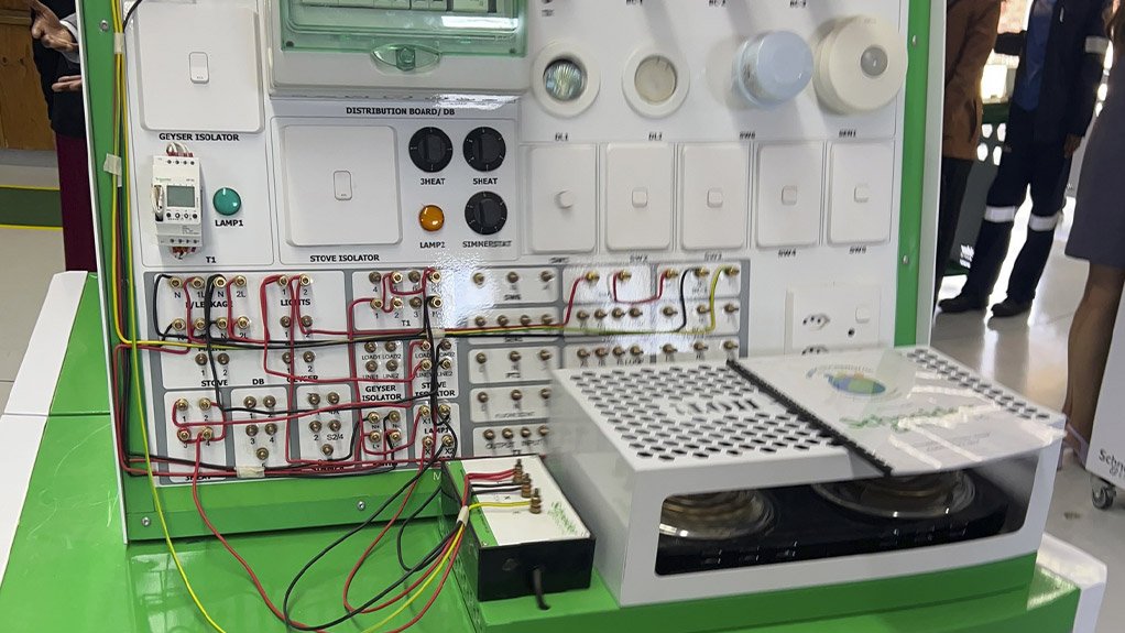 Schneider Electric workshop unveiled at Sedibeng TVET College – a milestone in practical skills development