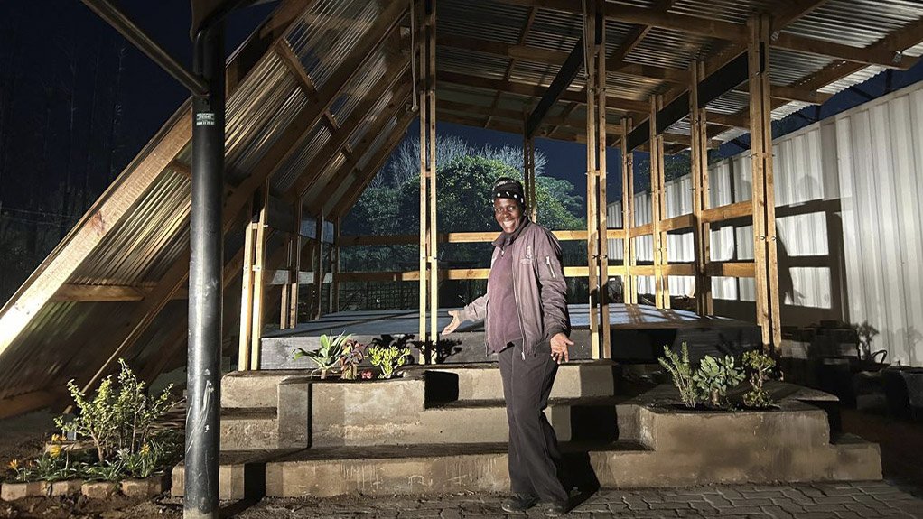 UP Architecture students and Melusi residents build together for community improvement