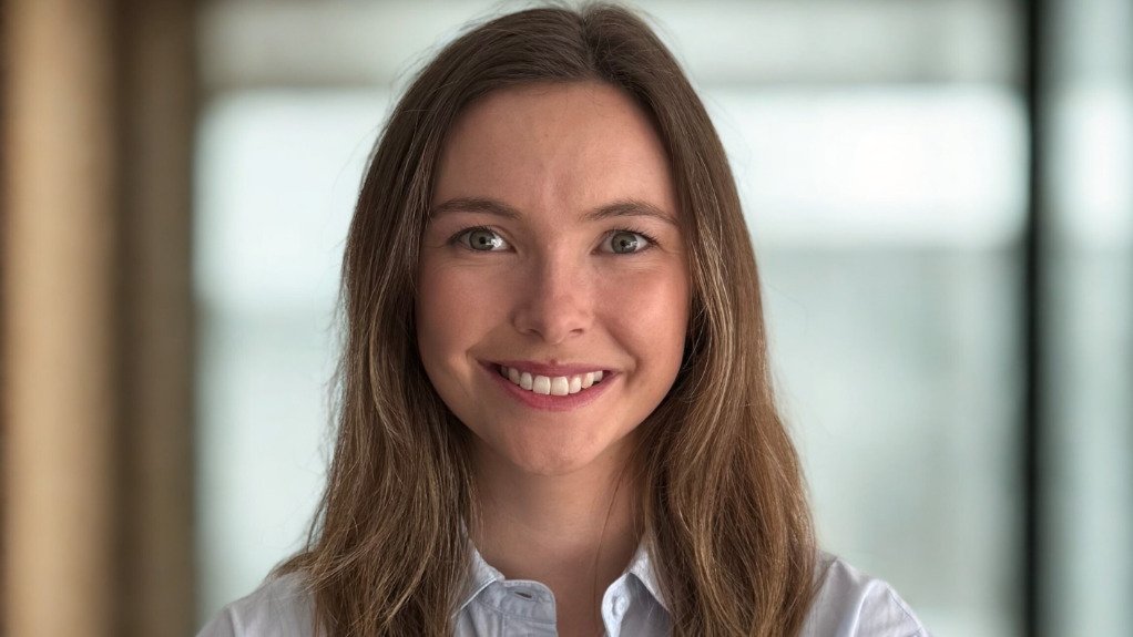 An image of Beth Dealtry