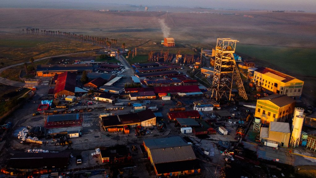 Pan African Resources (PAR) Evander 8 shaft at dusk
