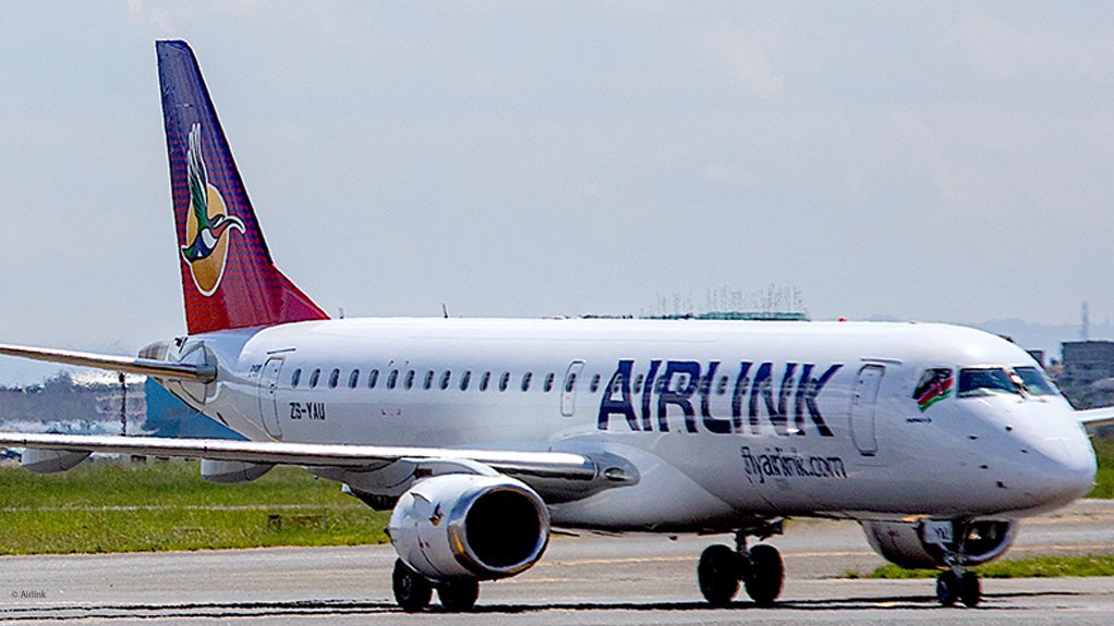 An Embraer E190 in Airlink livery