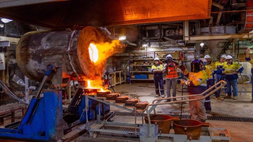 First gold pour at the Kiaka project