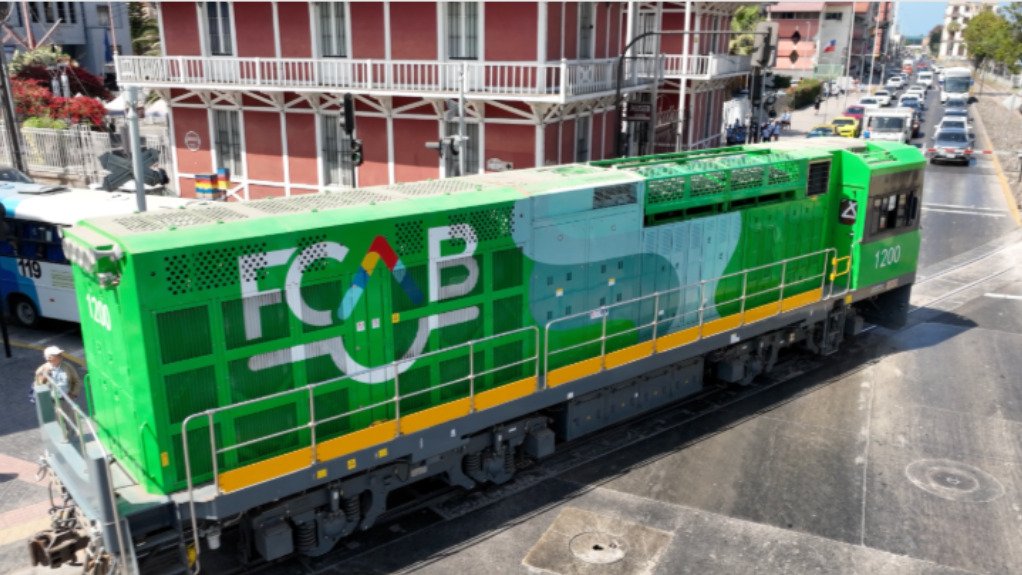 Antofagasta transport unit launches hydrogen locomotive
