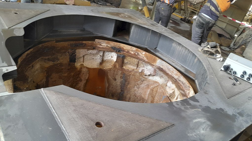 A view of the subframe in position before assembly of the bottom and top shells for the new Sandvik CH851i cone crusher