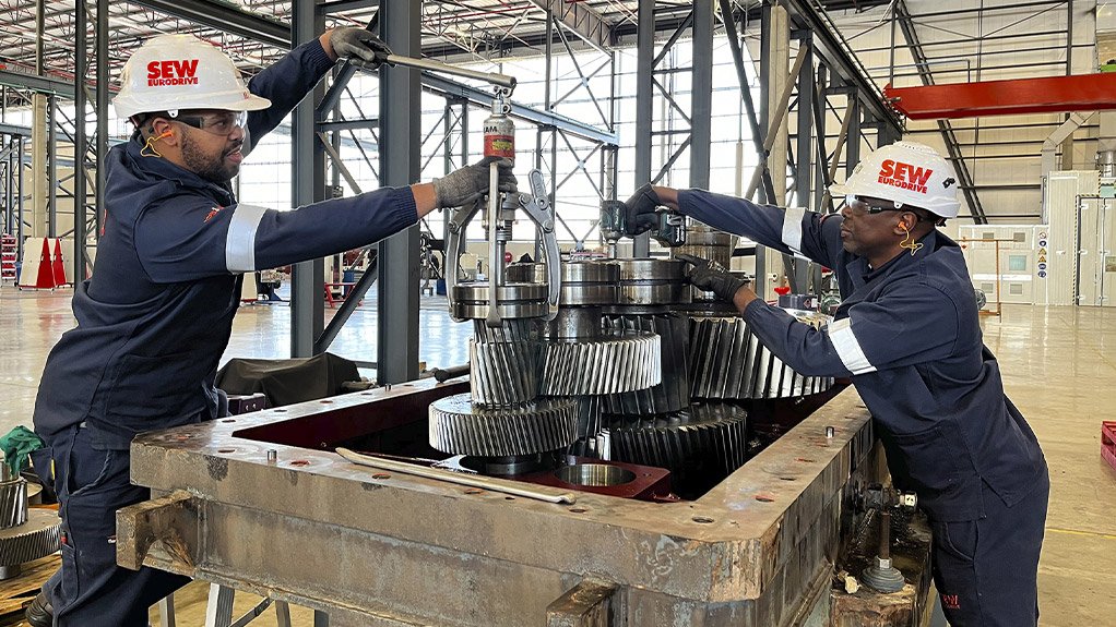 SEW-EURODRIVE’s industrial gearbox repair capability ensures that power packs and critical drive components are fully restored to OEM standards for long term operational reliability
