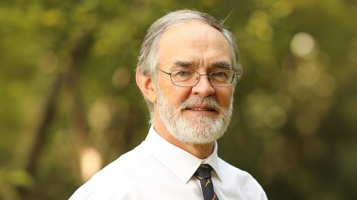 Dr Roelof Botha