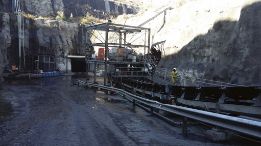 Image of a Weba cascade chute