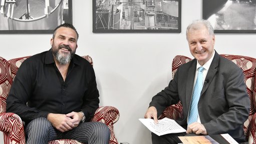 Afromix MD Eugene Els speaks to Martin Creamer on Video