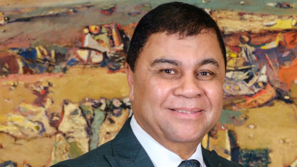 An image of Professor Francis Petersen