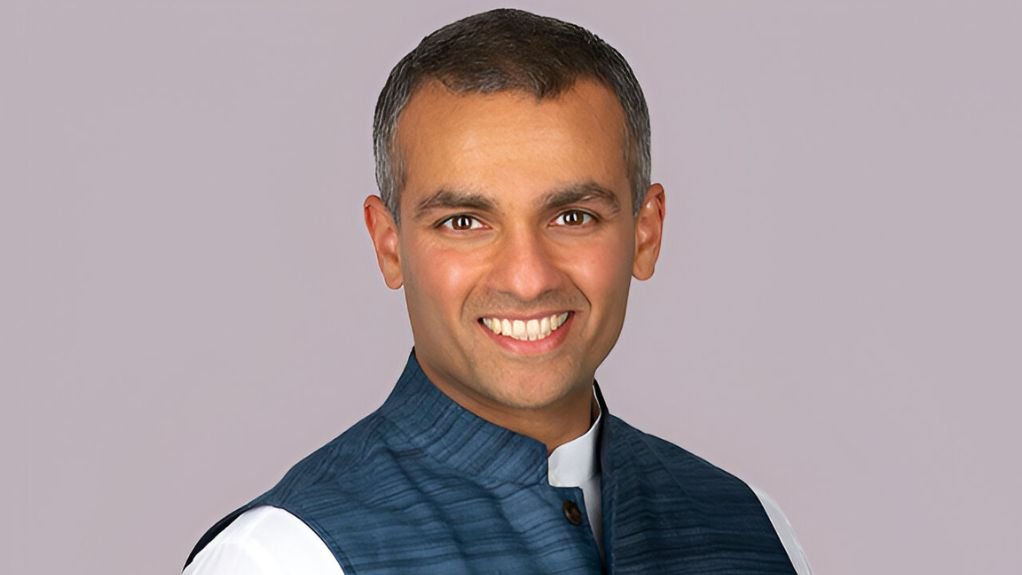 head and shoulder shot of Rohitesh 