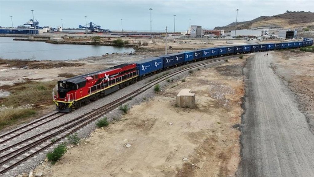US agency, consortium sign $553m loan for Angola railway revamp