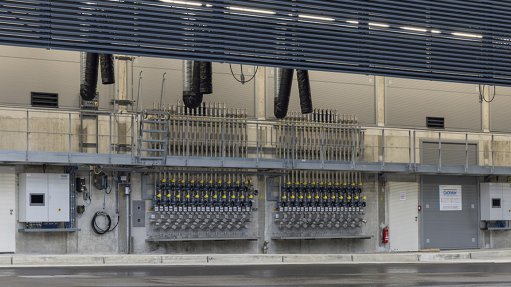  Safe chemical logistics and two million litres under precise control, Impossible? VEGA says it can be done! 