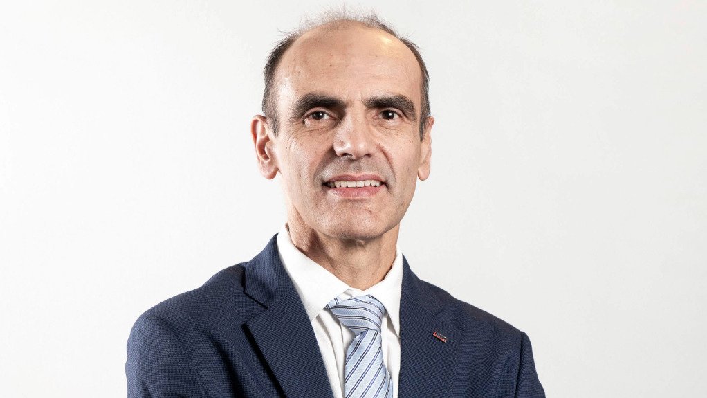 An image of Bert Lopes