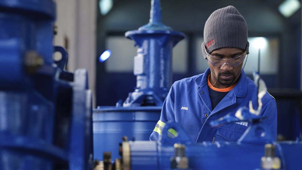 Weir develops local technical capacity and expertise to ensure meaningful support for surrounding communities