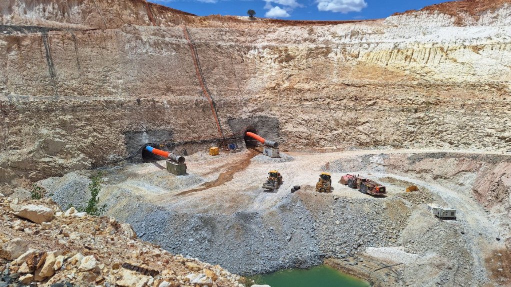 United North ventilation (left) and decline (right) portals established