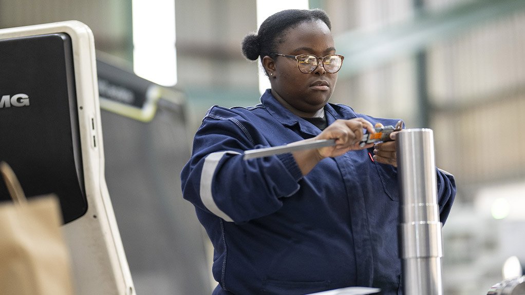 The FLS Training Academy trains, assesses and qualifies fitters, turners and fitter-and-turners for FLS and industry partners