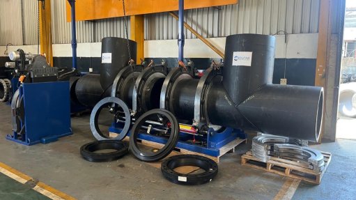 An image of a T piece HDPE pipe