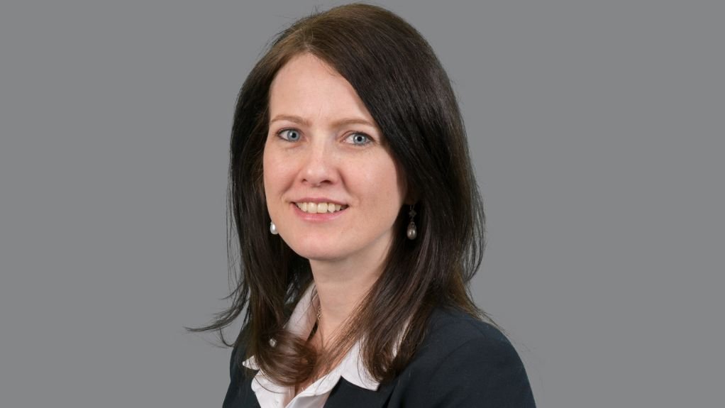 Head and shoulders shot of Annelie