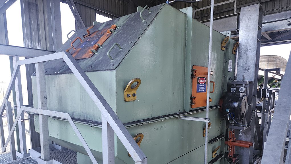 Designed for high volume thermal coal handling, this Weba transfer chute features optimised internal geometry ensuring centralised belt loading, reducing mechanical wear and minimising spillage common in bulk coal applications